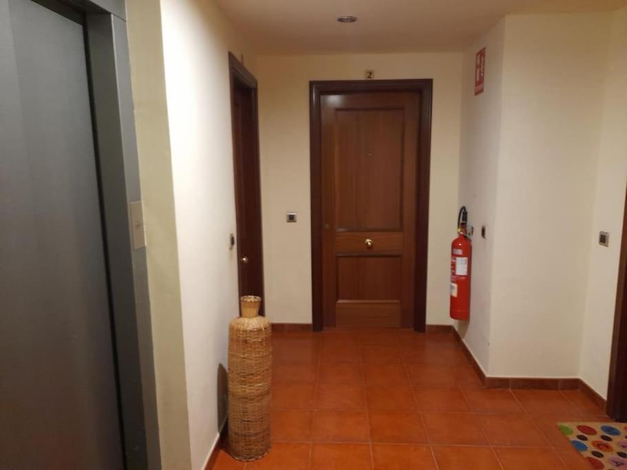 Apartament Gran Pirineu Монферрер Экстерьер фото