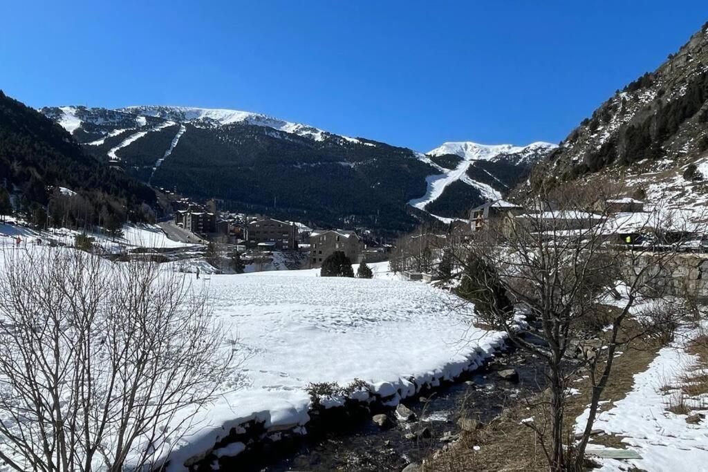 Apartament Gran Pirineu Монферрер Экстерьер фото