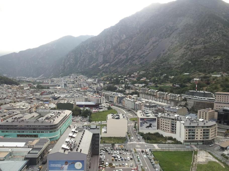Apartament Gran Pirineu Монферрер Экстерьер фото